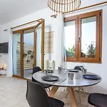 Ivy Kallithea 아파트